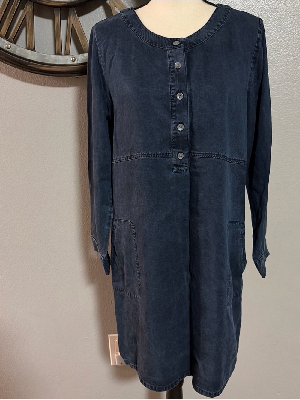J.JILL TENCEL LYOCELL DENIM DRESS HENLEYPOCKETS SHIFT. - Picture 2 of 8